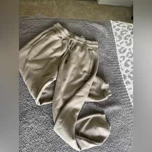 Oner active mink classic joggers size small short